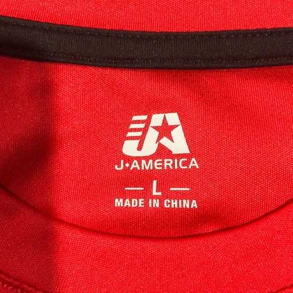 J America Wisconsin Badgers red LS tee size large - Picture 4 of 5